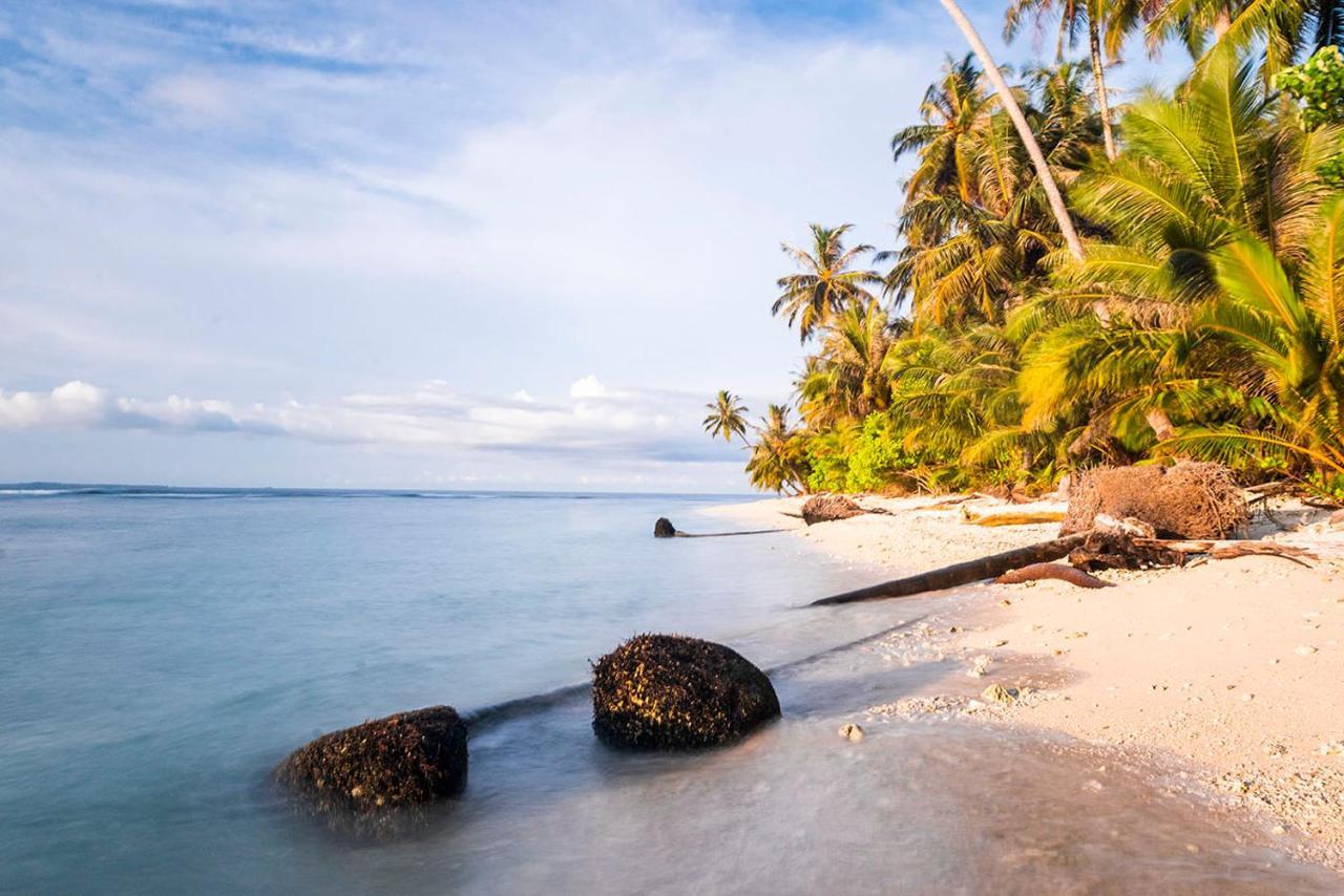 Pinang Island - Private Island Sea View Bungalows Singkil  Esterno foto