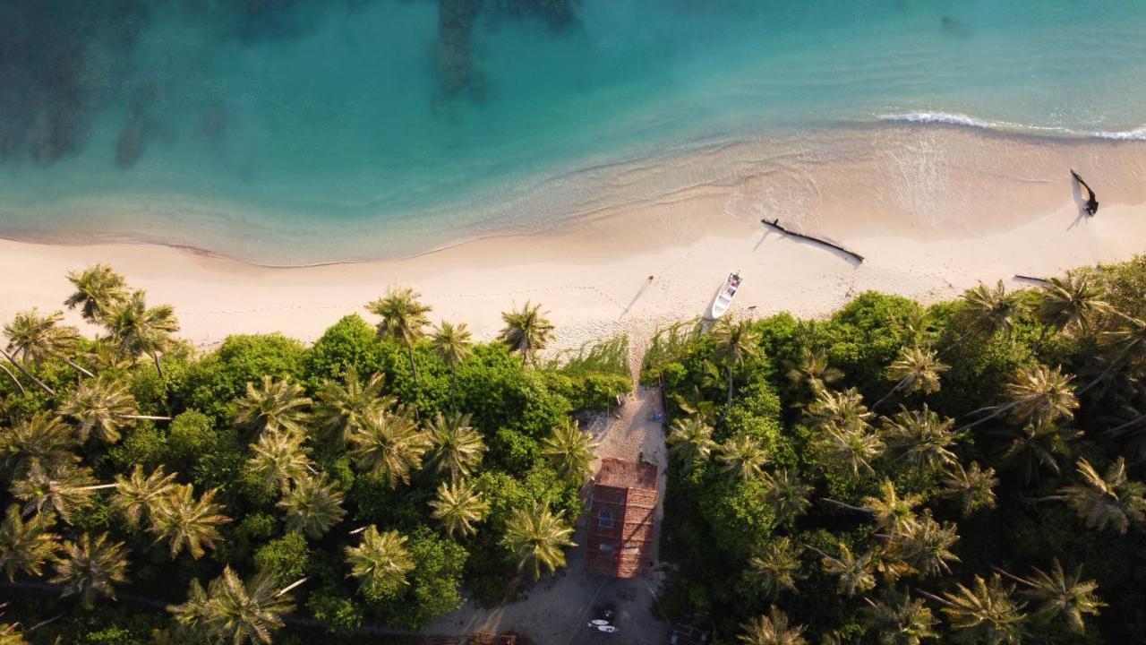 Pinang Island - Private Island Sea View Bungalows Singkil  Esterno foto