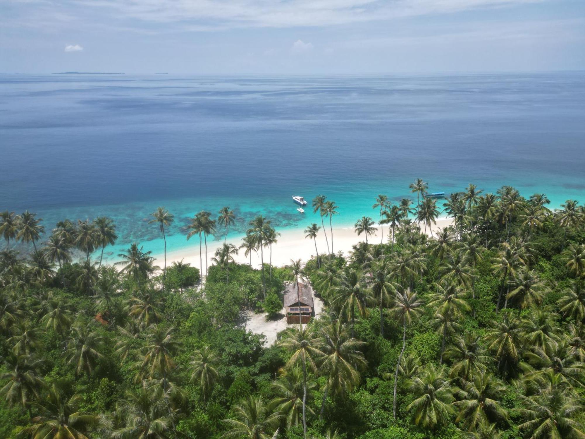 Pinang Island - Private Island Sea View Bungalows Singkil  Esterno foto