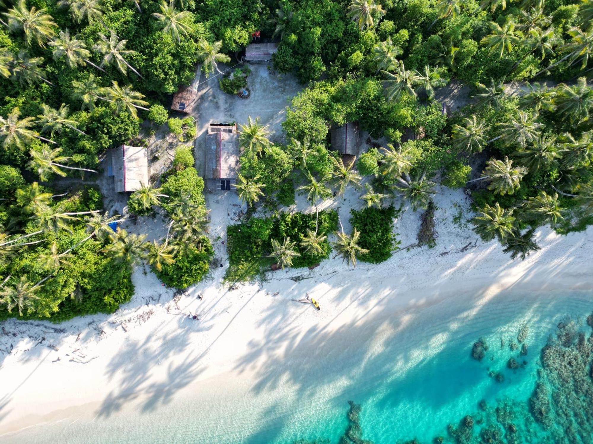 Pinang Island - Private Island Sea View Bungalows Singkil  Esterno foto