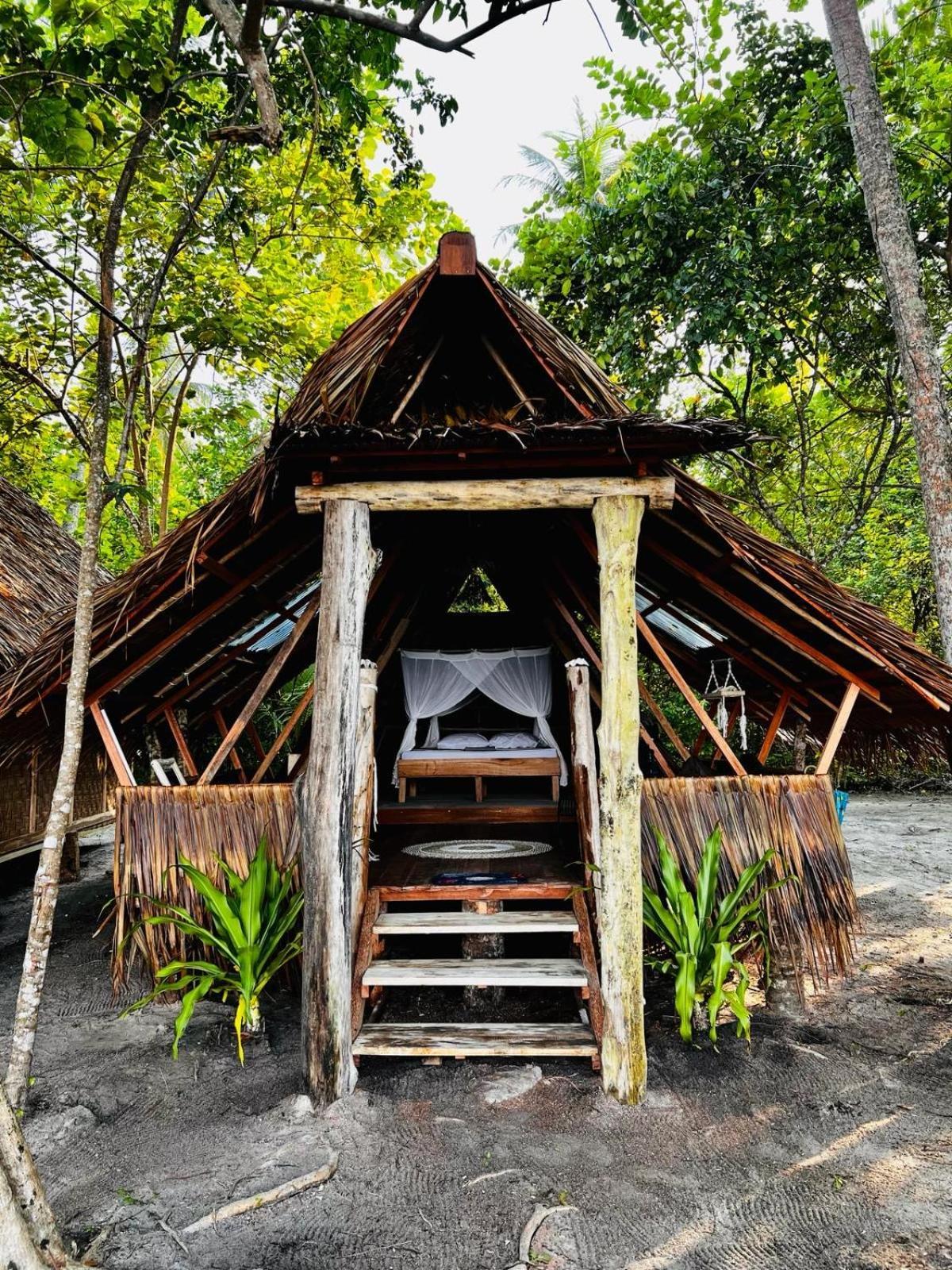 Pinang Island - Private Island Sea View Bungalows Singkil  Esterno foto