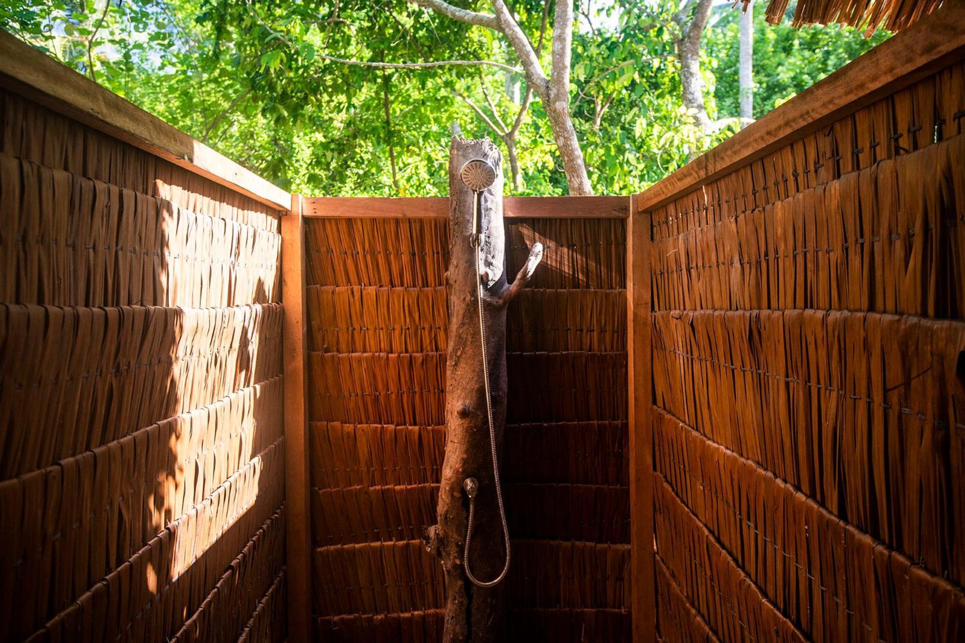 Pinang Island - Private Island Sea View Bungalows Singkil  Camera foto